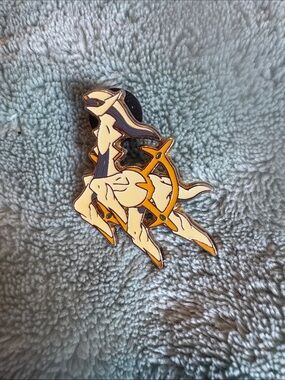 White and Gold Arceus Enamel Lapel Pin